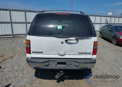 2002 Chevrolet Tahoe Lt z USA, uszkodzony, nr VIN 1GNEC13Z72R124530